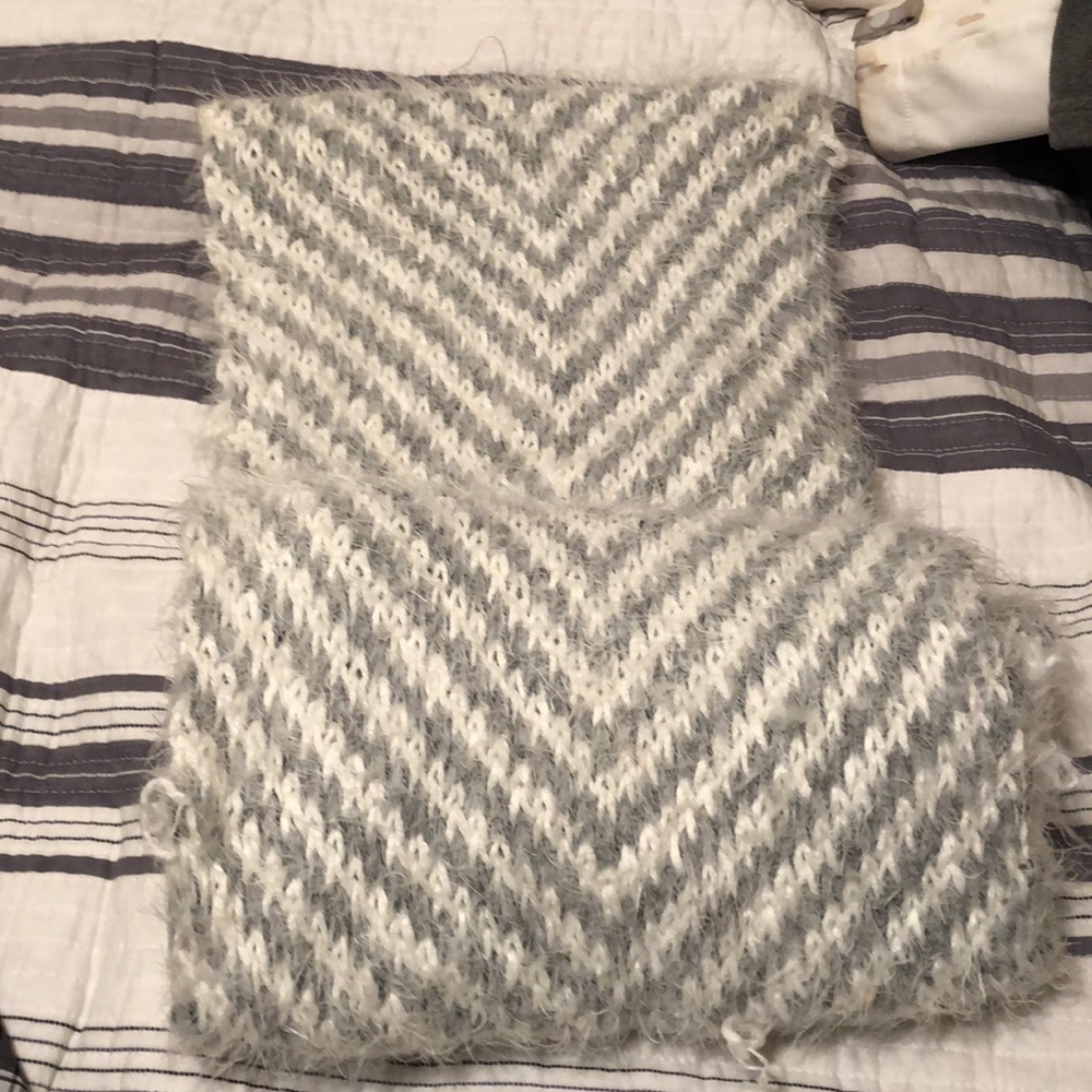 Urban outfitters Grey and white chunky thick scarf